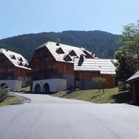Chalet House Les Chalets De Praroustan 14 *
