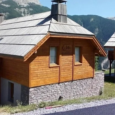 House Les Chalets De Praroustan 14 *